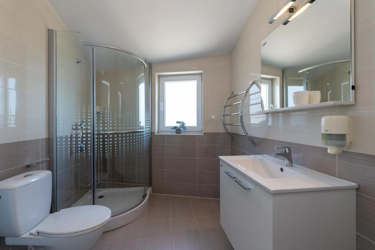 Apartments Barba Maslenica Croatia