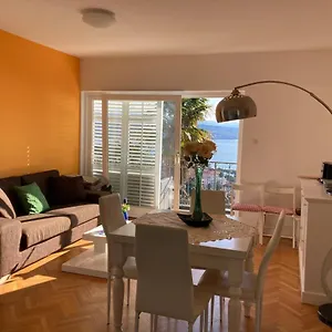Kaki Nur 5 Minuten über Die Treppe Zum Strand, Mit Fantastischer Aussicht Und Freiem Parken Apartment Opatija